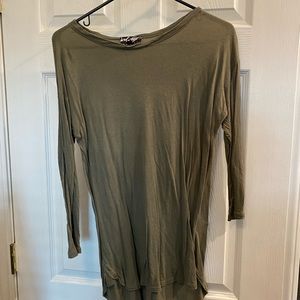 Lord & Taylor shirt size small